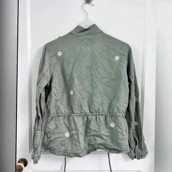 Rails Sahara Daisy-Embroidered Utility Linen Jacket - Picture 5 of 5